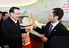 原中共中央政治局常委、国务院总理李克强听取hjc黄金城官网登录入口工作情况汇报